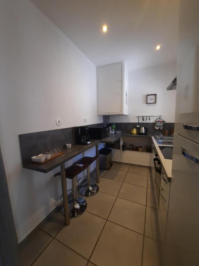 Agreable Appartement T2 Proche Centre Ним Экстерьер фото