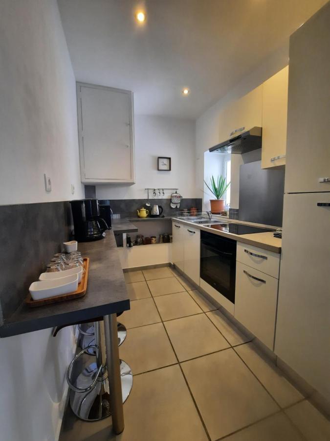 Agreable Appartement T2 Proche Centre Ним Экстерьер фото